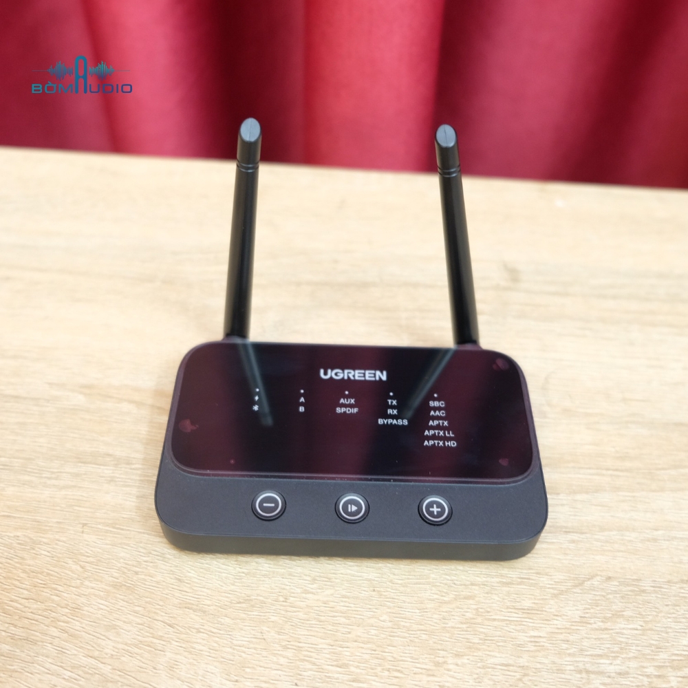 Hình ảnh chụp thực tế bộ thu phát Bluetooth 5.0 Ugreen 20140
